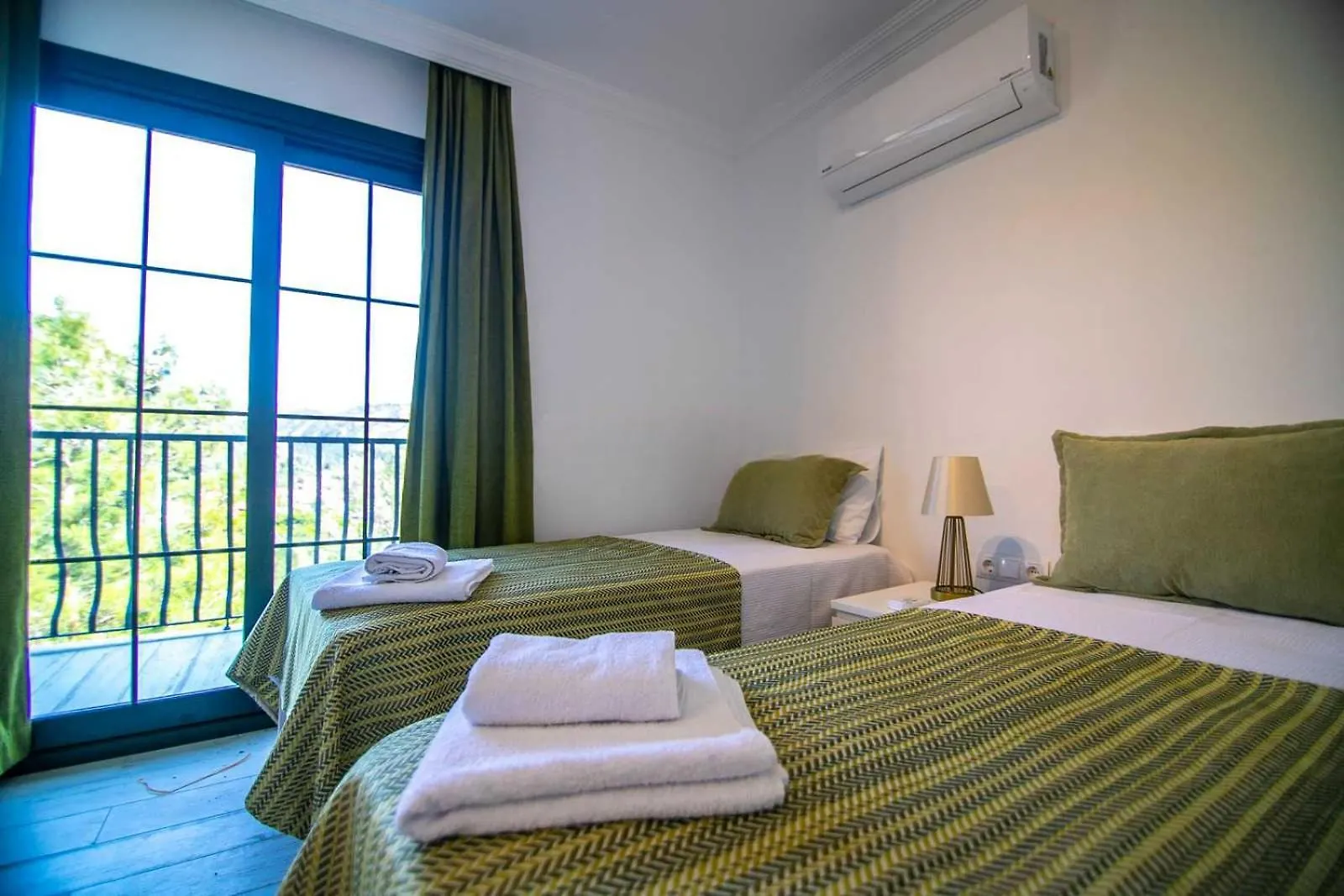 Dadya Villa-3 Marmaris Turgut Oezel Havuzlu Villa Μούγκλα 0*,